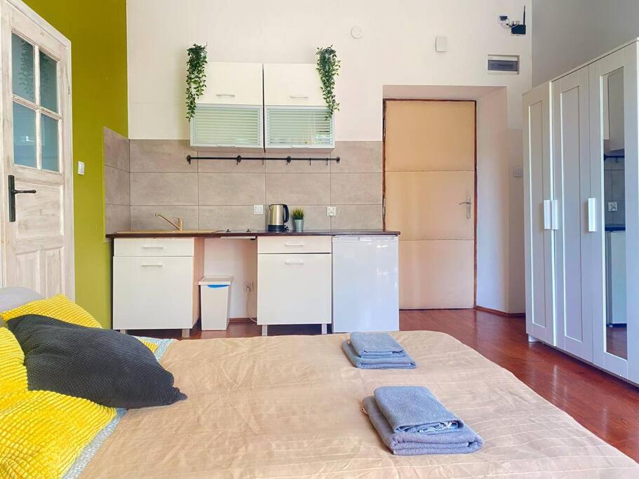 Apartament Large 89m2 Apartment, 3 Bedrooms And 2 Bathrooms *
