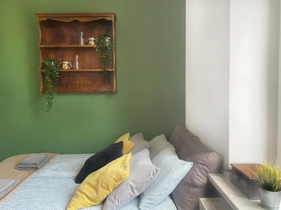 Large 89m2 Apartment, 3 Bedrooms And 2 Bathrooms * Kraków