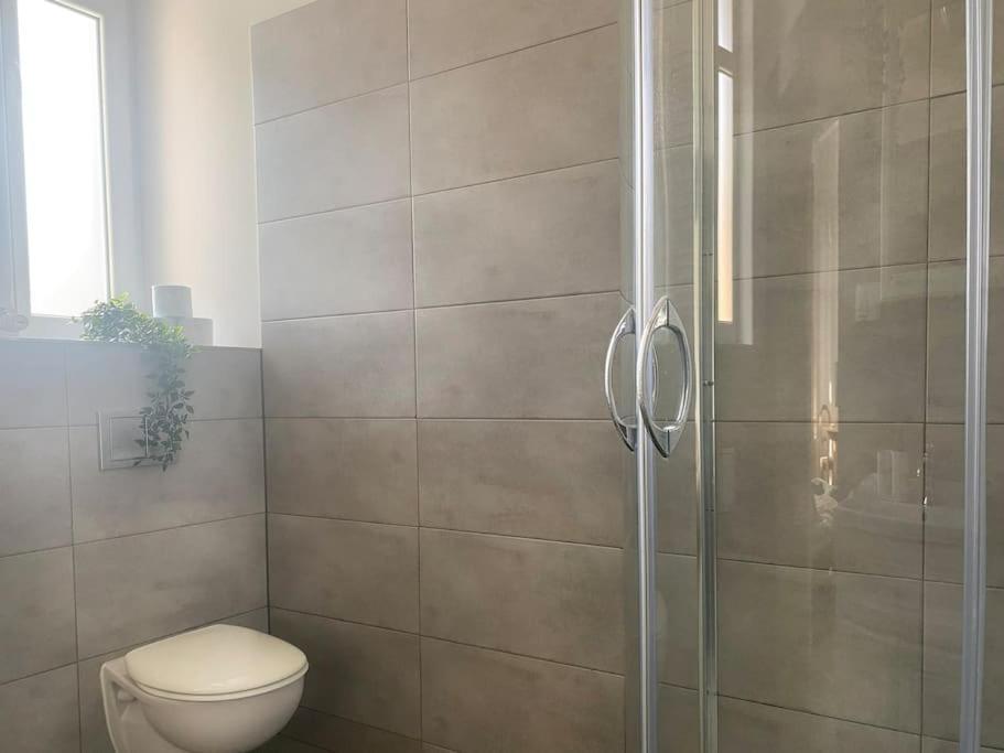 Apartament Large 89m2 Apartment, 3 Bedrooms And 2 Bathrooms *