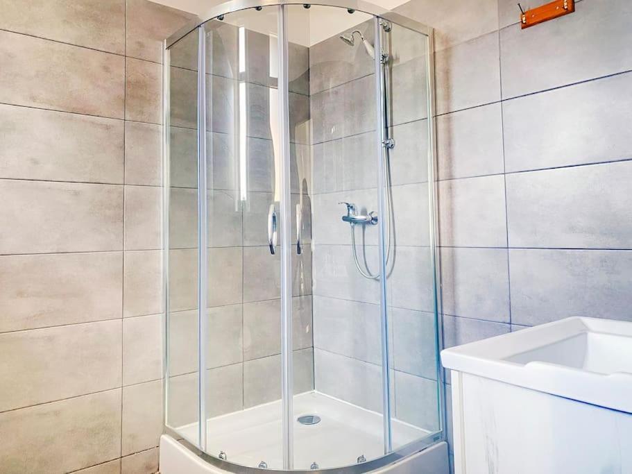 Apartament Large 89m2 Apartment, 3 Bedrooms And 2 Bathrooms